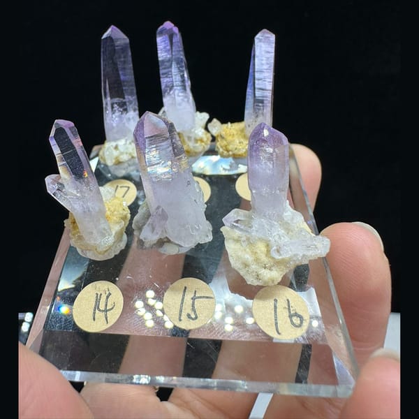 Quartz crystals, raw mineral specimen for collectors, photo 2 of 5