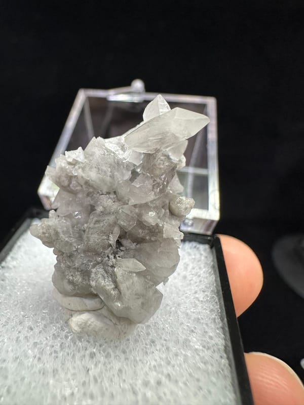 Calcite from Shimen, Hunan, China, individual mineral specimen view 1