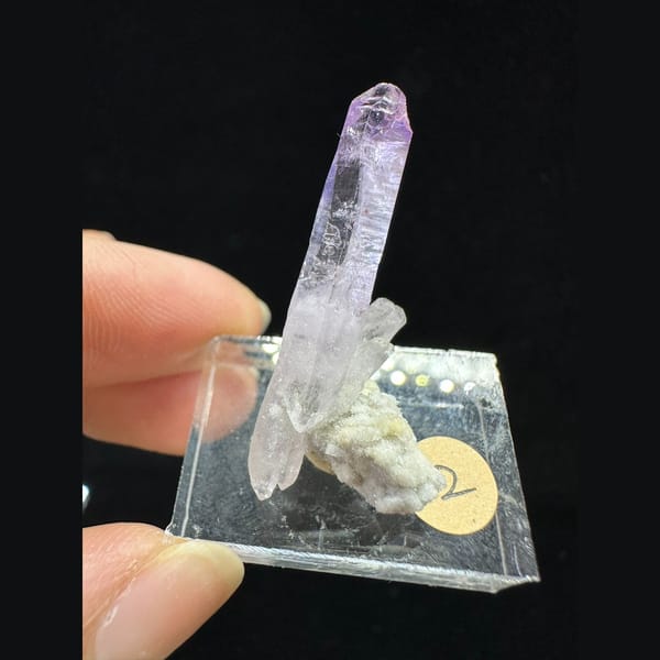 Double-Terminated Quartz Assortment - alternate view
