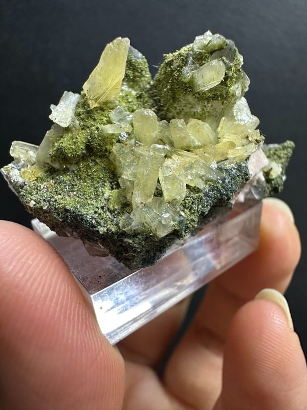 Zeolite from Fujian, China, individual mineral specimen view 4
