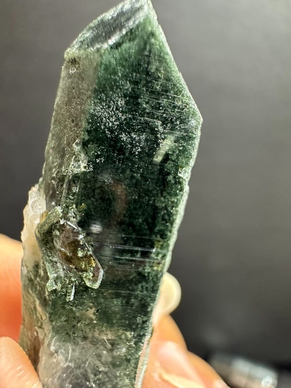 Quartz from Colombia, individual mineral specimen view 6