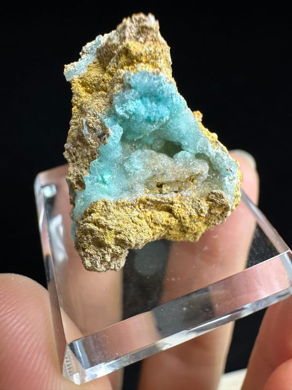 Hemimorphite from Yunnan, China, individual mineral specimen view 4