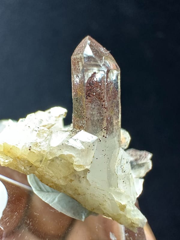 Quartz from India, individual mineral specimen view 3