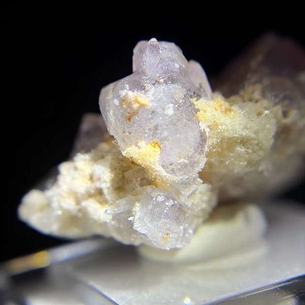 Clear Shangbao fluorite cubes with a pink-purple core from Hunan — alternate view