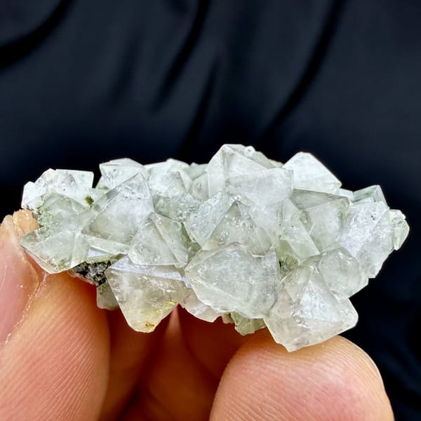 Purple-tipped scheelite with fluorite and calcite from Yaogangxian Mine, Hunan, China, view 3 of 6