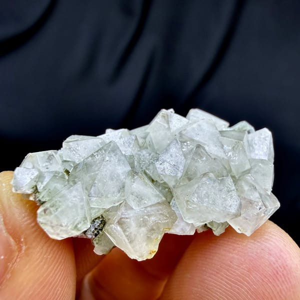 Purple-tipped scheelite with fluorite and calcite from Yaogangxian Mine, Hunan, China, view 4 of 6