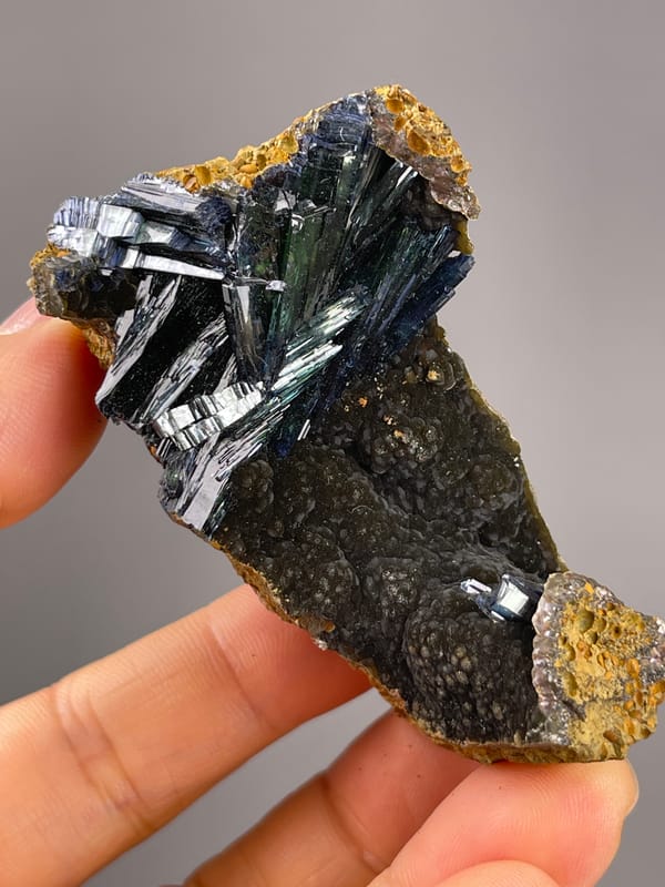 Vivianite from Brazil: tilted view of densely intergrown dark blades.