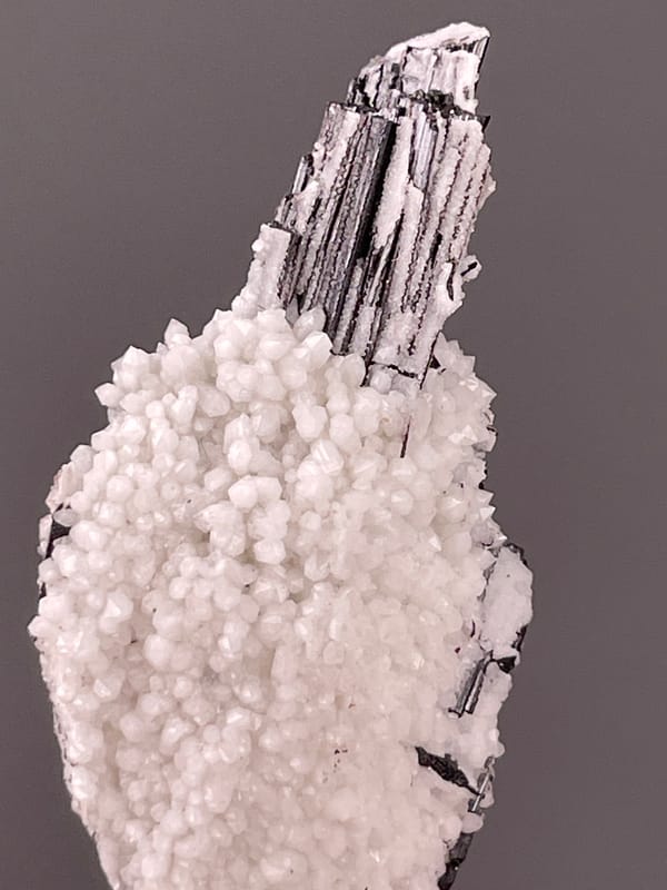 Natural Wolframite-group with Quartz specimen from Yaogangxian, Hunan, China with steel-gray bladed crystals on quartz druse